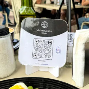 Cartel QR para impulsar visitas a tu sitio web